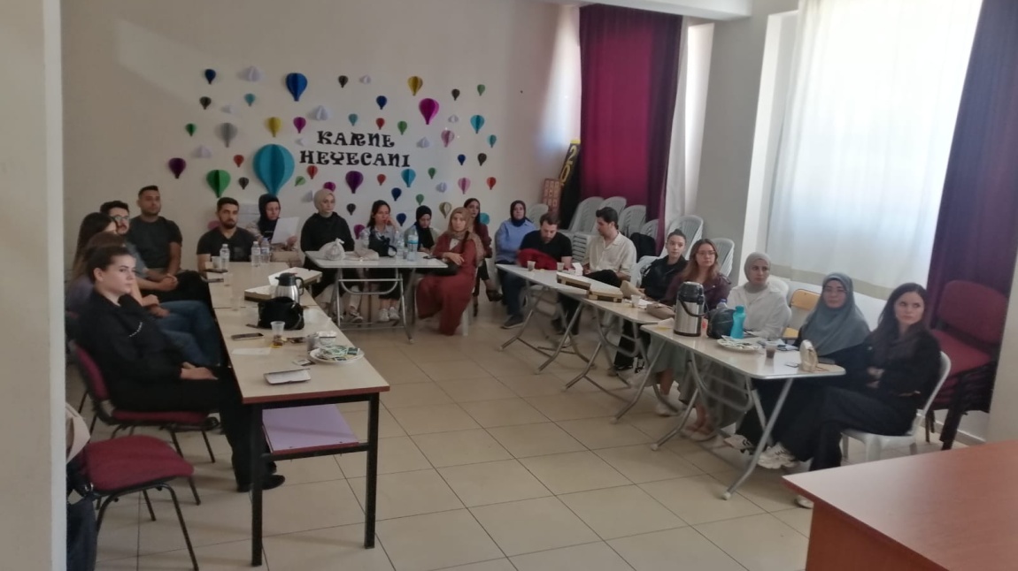 Okulumuzda TYMM Kapsamında Görsel Sanatlar Öğretmenlerine Eğitim Düzenlendi.